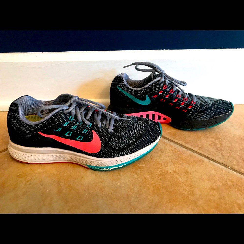 Nike Zoom Women’s running sneakers